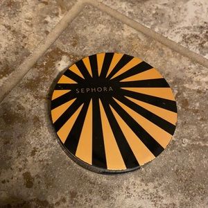 ✨bronzing face powder with some shimmer